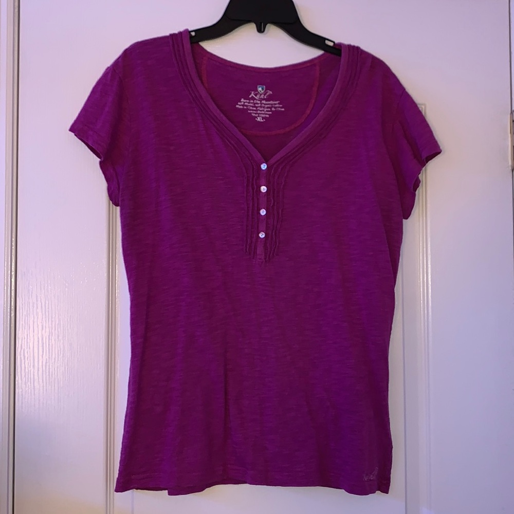 💟 Magenta tee